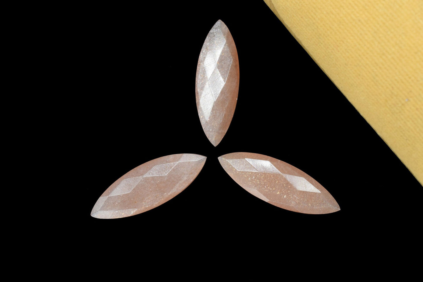 Peach Moonstone 10x30mm Faceted Marquise Briolettes, Moonstone Faceted Briolette, Peach Moonstone Marquise Briolette,Faceted stone Briolette