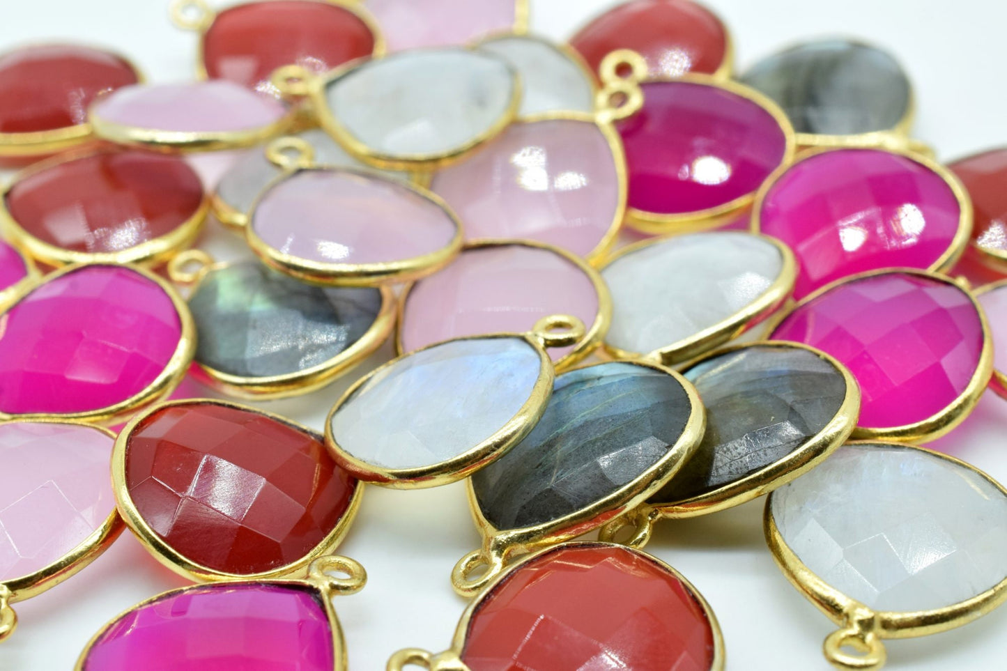 Pink chalcedony 14mm Heart shape single bail connectors,Pink Chalcedony Pendant,Hot Pink charms,Chalcedony Briolettes,Single Flat Bail Bezel