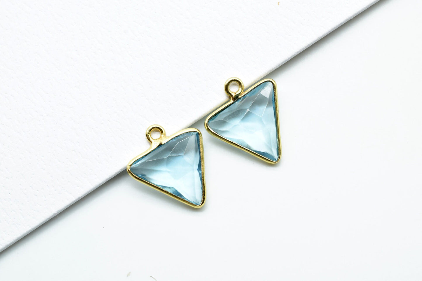 Sky Topaz 12mm Triangle shape pendant,Sky Topaz Gold Plated bezel,jewelry making charms craft,Sky Topaz single bail connectors,Fancy Topaz