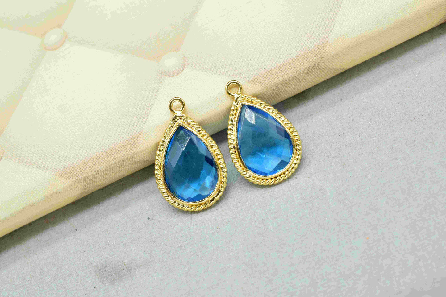 Blue Topaz Pear Shape Single Bail Connectors,Blue Topaz 9x13mm Pear Pendant,Blue Topaz Gold Plated Bezel,Jewellery Making Charms Craft,Gift