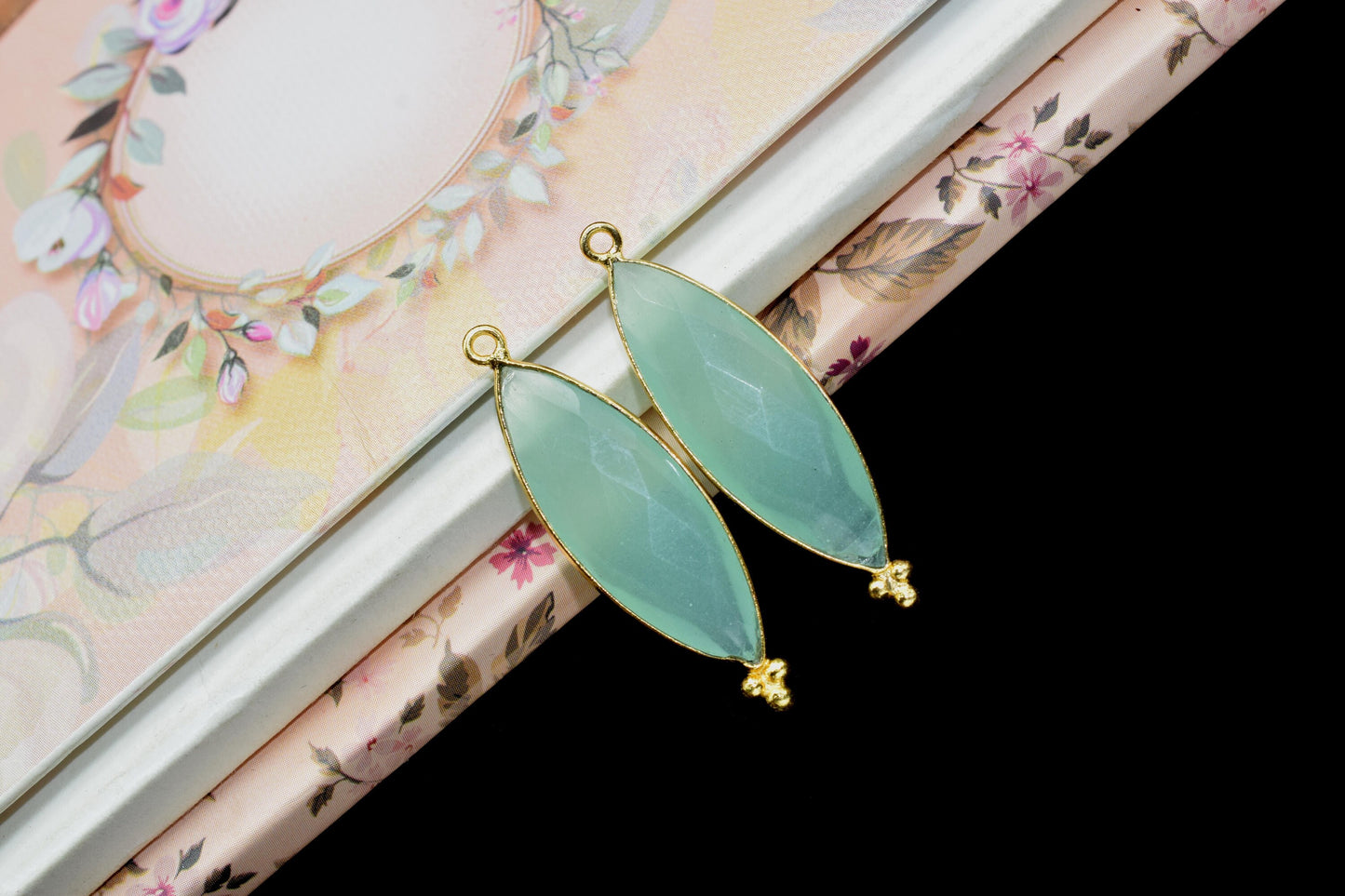 Aqua Quartz 10x30mm Bezel charm,Station Bezel Link Jewelry Suppliy,Aqua Quartz jewelry,marquise Shape Pendant,Aqua Quartz Gemstone Connector