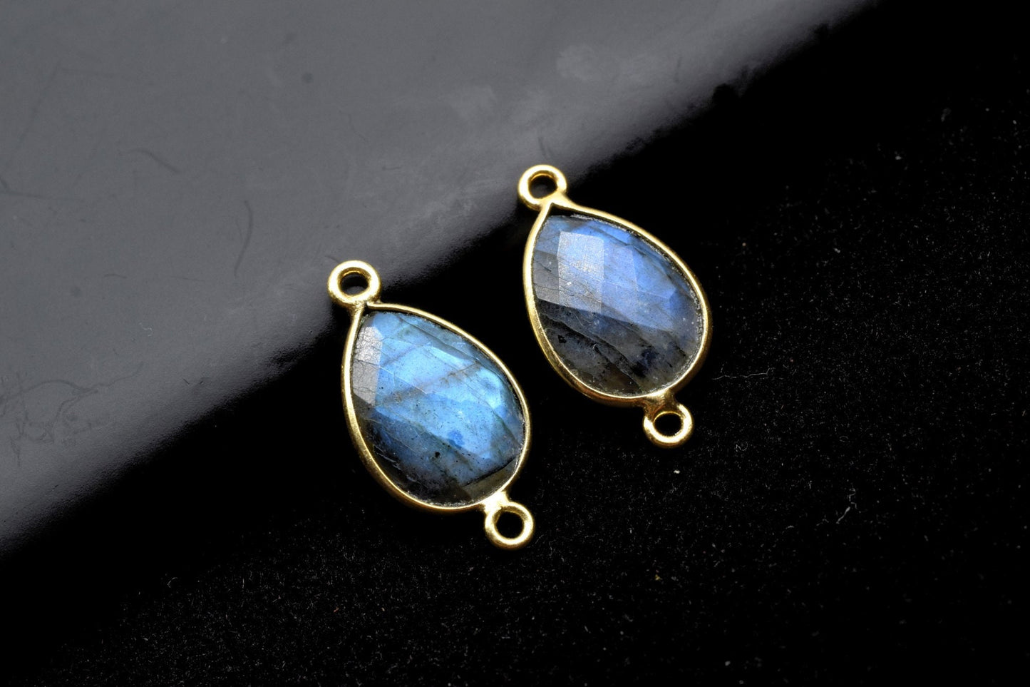 Labradorite 10x14mm Pear Double bail connectors,Labradorite Gold pendant,Labradorite Gold Plated bezel,jewelry making charms crafts,jewelry