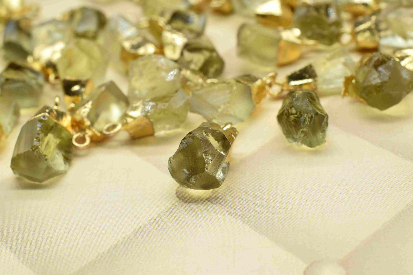 Natural Lemon Quartz Pendants,Yellow Gemstone Gold Plated Pendant,Raw Lemon Quartz necklace,Loose Rough Stone Pendant,Lemon Quartz Raw Stone