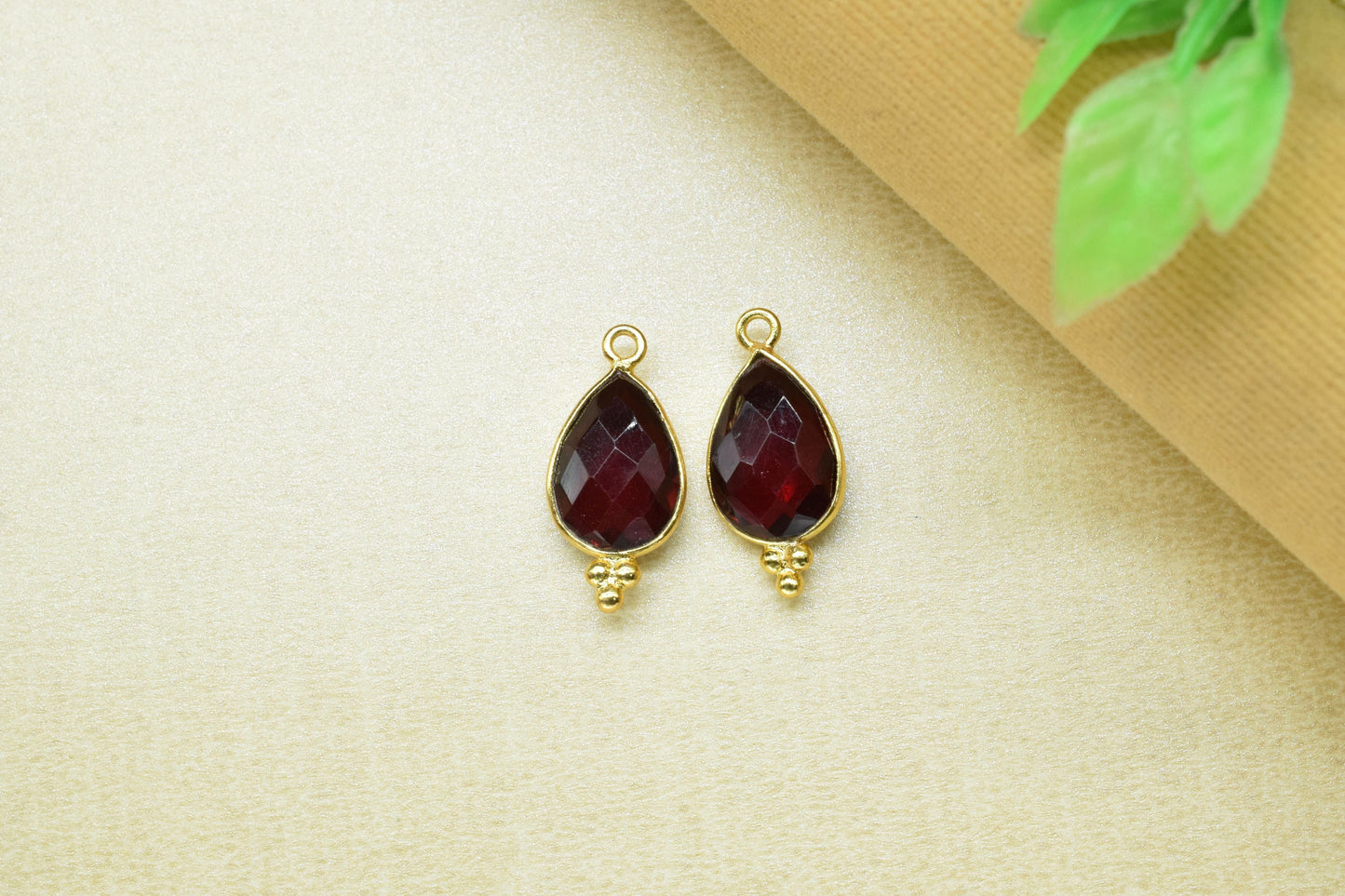 Garnet Gemstone 10x14mm Pear shape charm,Garnet Gemstone Faceted jewelry,Garnet Connector Pendant,Garnet Gold Plated Single Bail Pendant