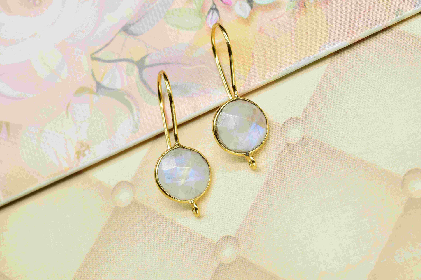 Moonstone 10mm Round Earring Connector,connectors stud Earring,Jewelry,Bezel Component,Moonstone Earring Charms,Jewelry Craft Supplies,Gift