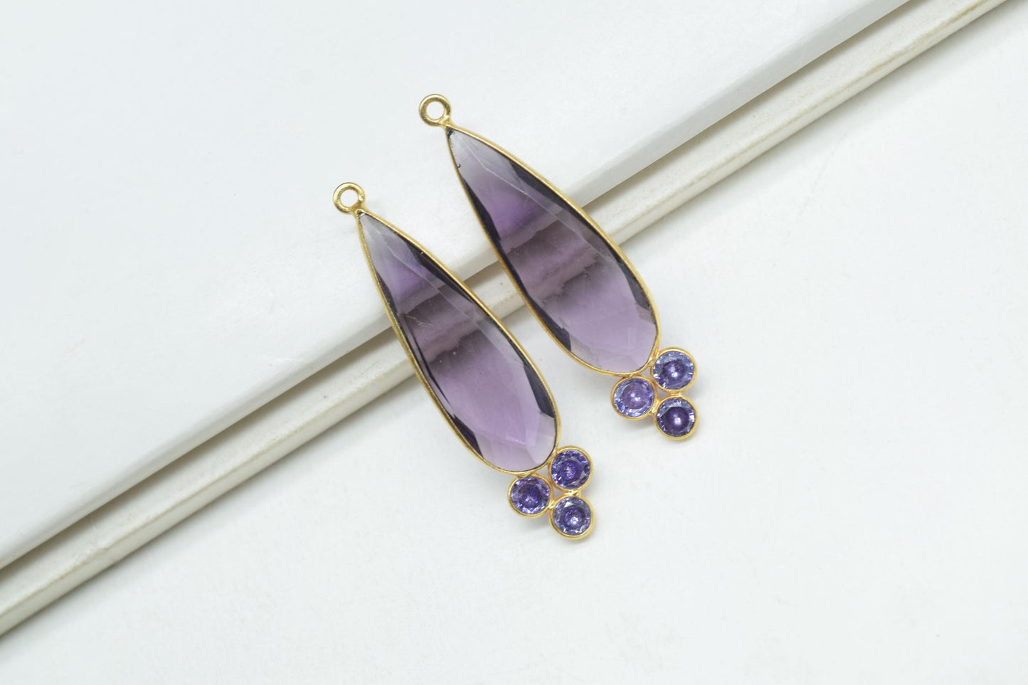 Amethyst Quartz 10x30mm Pear shape Bezel charms,Amethyst Quartz Pendant,Pruble Gemstone connector,Amethyst Jewelry,Cubic zirconia Bezel,P121