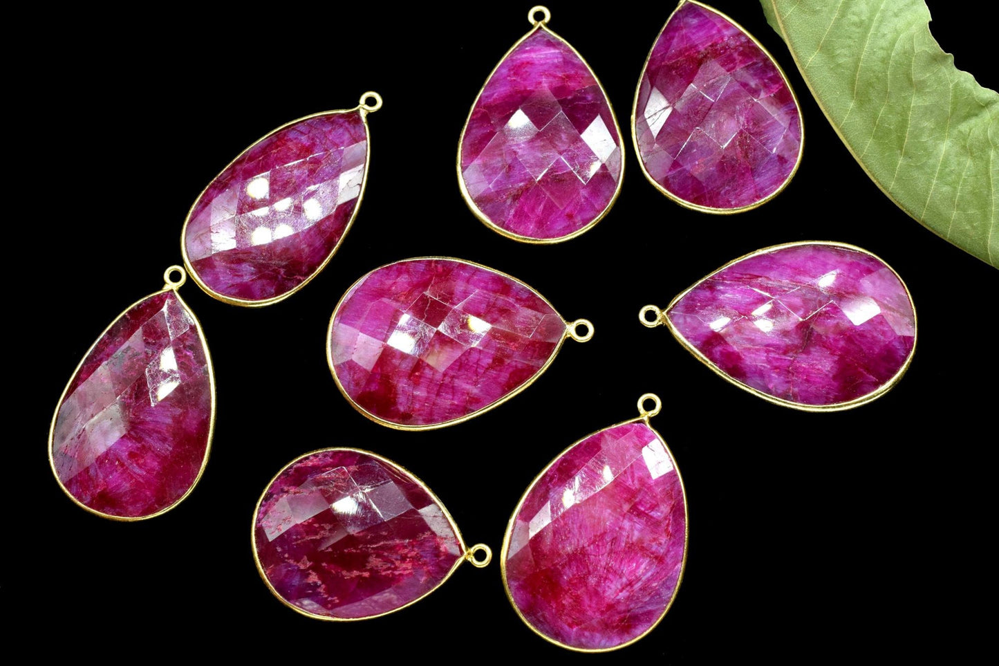 Ruby 20x28mm Pear Shape single Loop Charm,Dyed Ruby Faceted Pear Shape Connector,Bezel Pear Shape Connector,Ruby Single Flat Bail links,