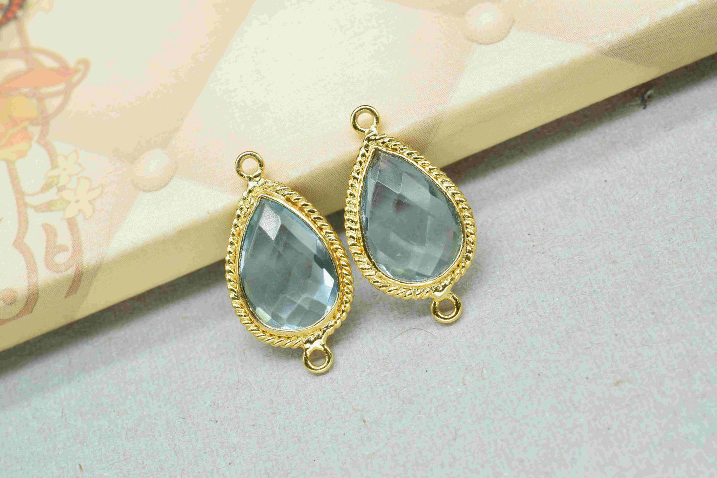 Sky Topaz 9x13mm Pear Shape Double Bail Connectors,Sky Topaz Pear Shape Charms,Sky Topaz Gold Plated Bezels,Jewelry Making Charms,Sky Topaz