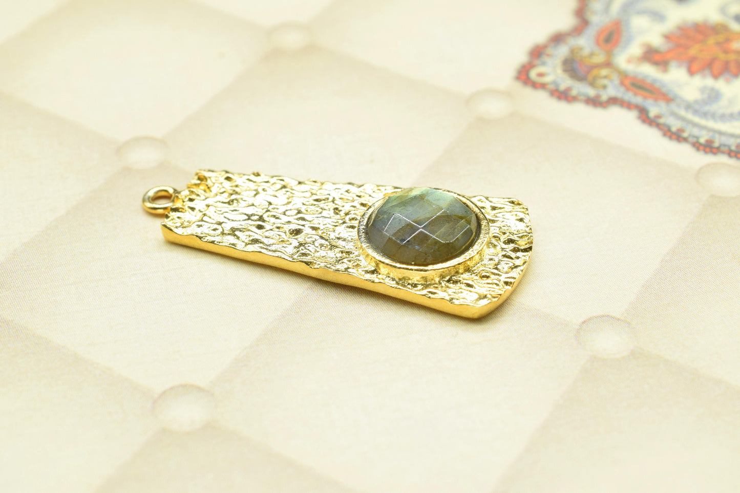Labradorite Pendant , Labradorite Gemstone Handmade Pendant , Single Bail Charms , Gold Plated Connectors , Gemstone Connector Charm
