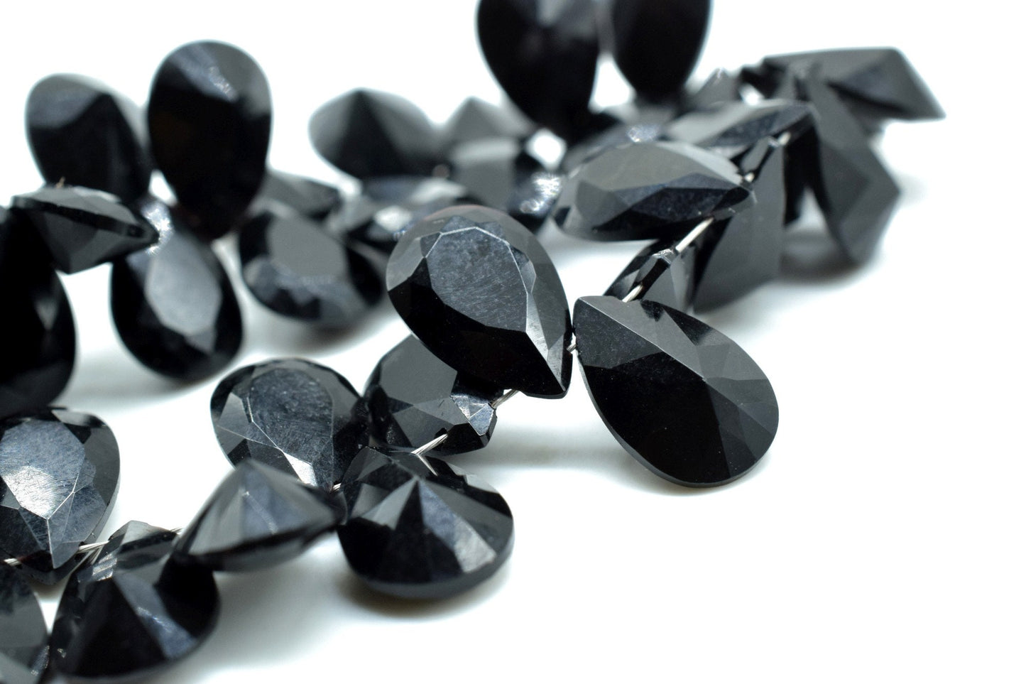 Black Onyx 8x12mm pear shape faceted Briolettes,Black Onyx 8x12mm Teardrop Beads,Black Gemstone Briolettes,Black Onyx jewelry bead,Onyx bead