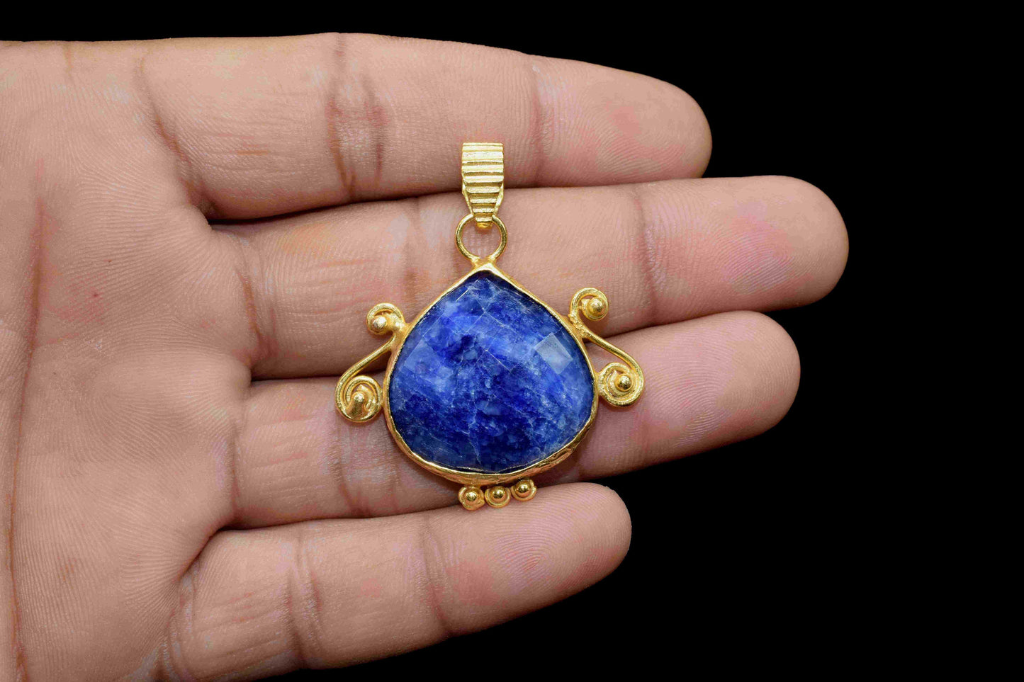 Blue Sapphire 20mm Heart Shape Pendant, Sapphire Gemstone Jewelry, Handmade Pendant For Woman, Sapphire Pendant Jewlery Making, Pendant Gift