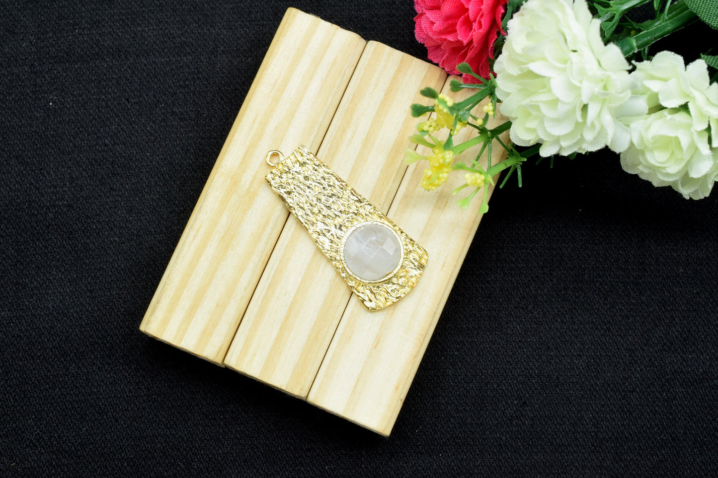 Moonstone  Pendant , Moonstone Gemstone Handmade Pendant , Single Bail Charms , Gold Plated Connectors , Gemstone Connector Charm