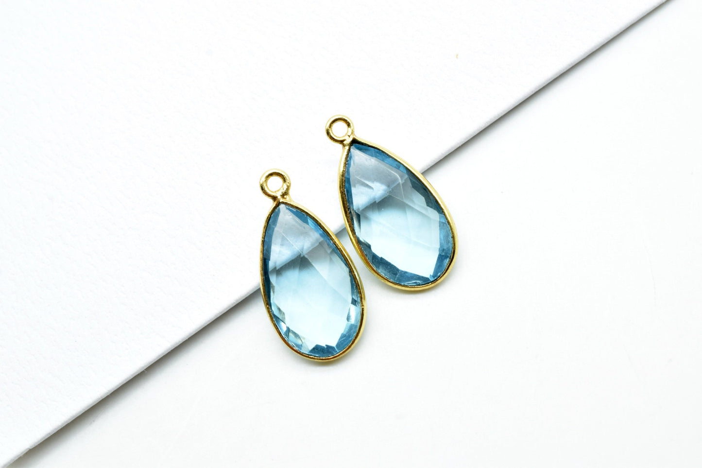 Sky Topaz 10x18mm Pear shape charm,Checker Board cut Sky Topaz Pendant,Sky Topaz charms,Sky Topaz Pear Briolette,Sky Topaz single bail charm