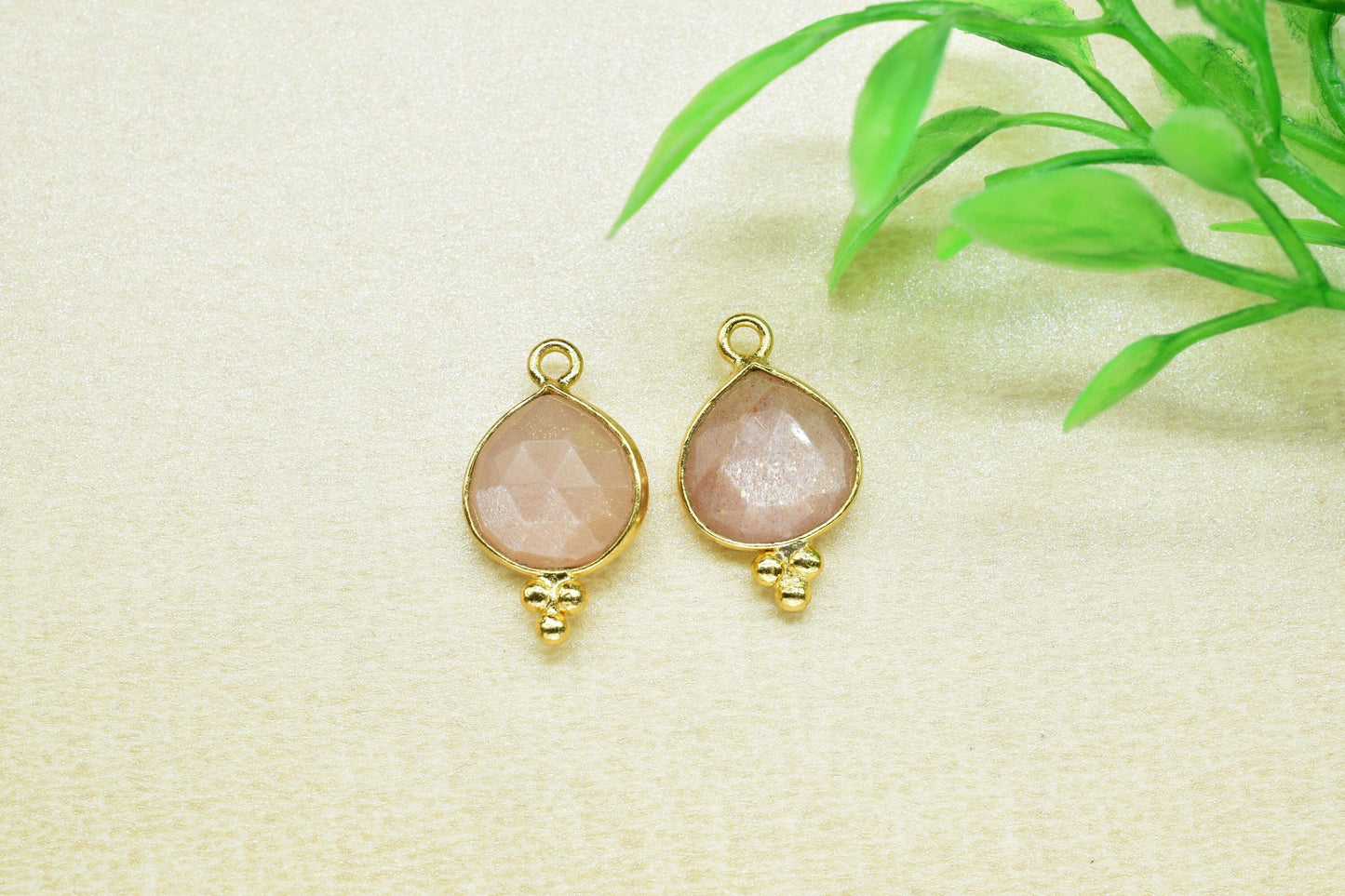 Peach Moonstone 10mm Heart Shape Pendant,Moonstone Gold Plating single bail Jewelry making supplies,Peach Moonstone Charm Pendant Jewelry