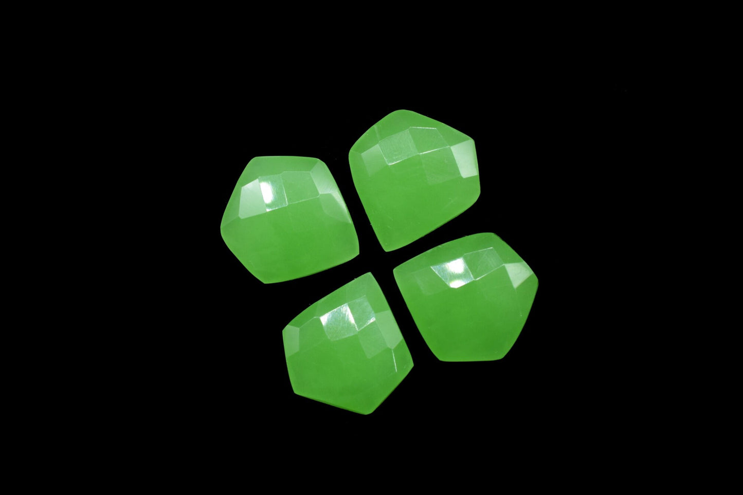 Chrysoprase Faceted Fancy Shape Beads,Jewelry Making Supplies,Fancy Shape Briolettes,Side Drill Beads,Briolettes,Chrysoprase Faceted Beads,