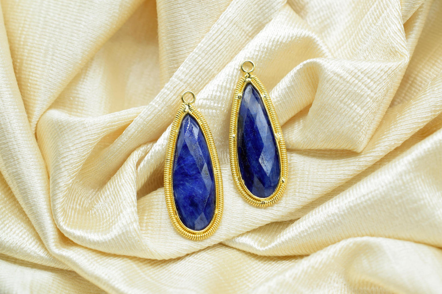 Blue Sapphire 10x30mm Charms,Gemstone Bezel connector,Single Bail Pendant Charm,Handmade pendant Jewelry,Teardrop Charms connector,Gift