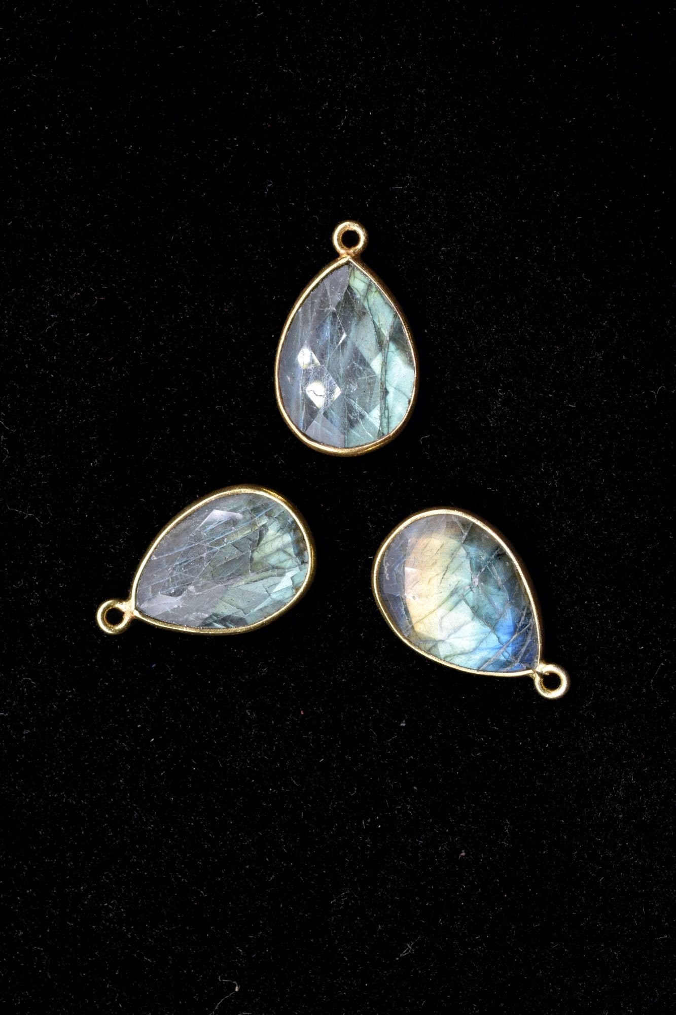 Labradorite 12x16mm Bezel charm,Labradorite fancy pendant,Labradorite Gold Plated bezel,jewelry making charms crafts,December Birthstone,
