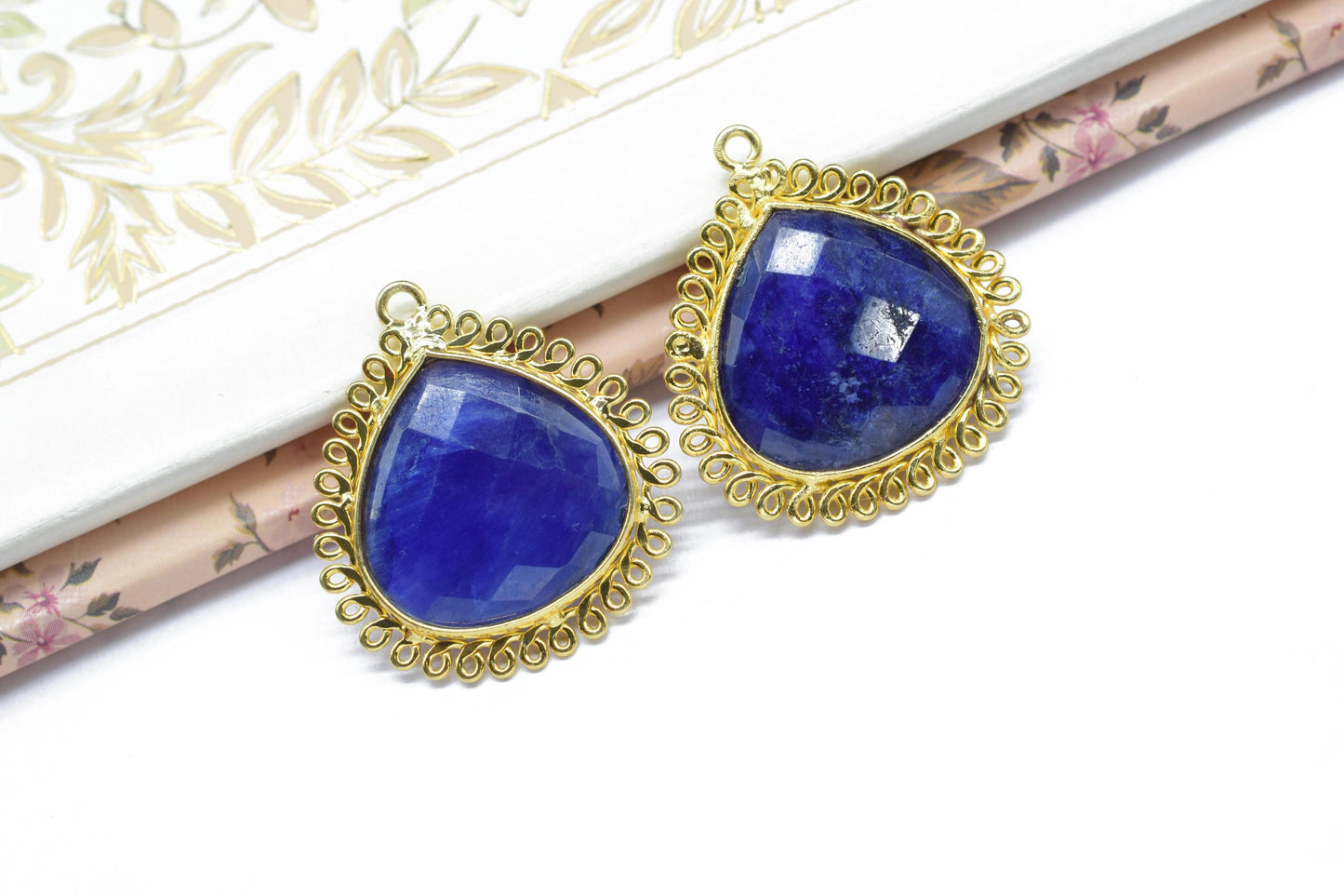 Blue Sapphire 20mm Heart Bezel Charms,Gemstone Brass Component,Single Bail Pendant,Handmade Jewellery Connectors,Wholesale Jewelry,Bday Gift