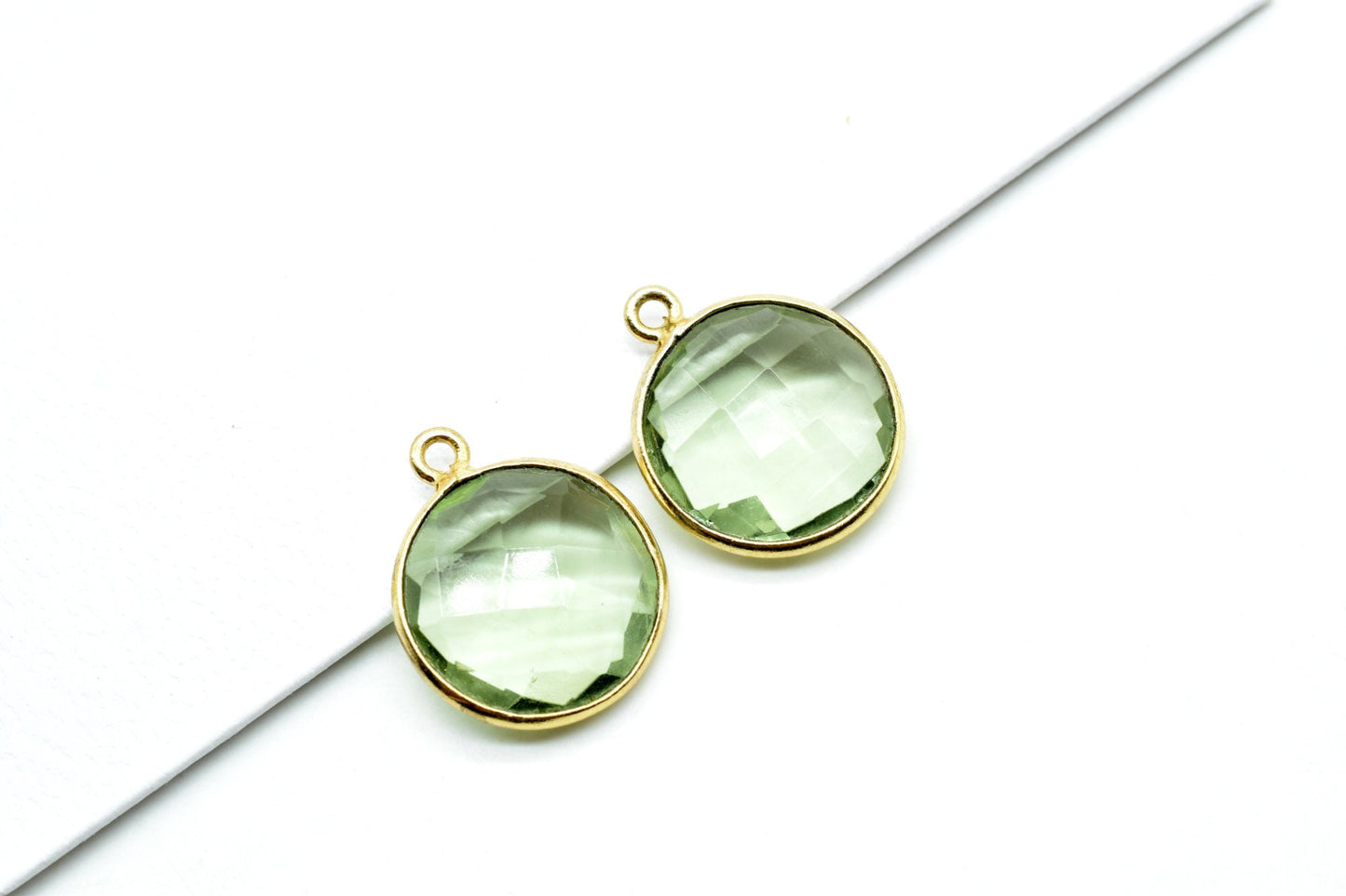 Green Amethyst 14mm Round charm,Brass Gold Plated bezel,Green Amethyst single Bail Pendant,February Birthstone Coin Links,Jewelry Findings