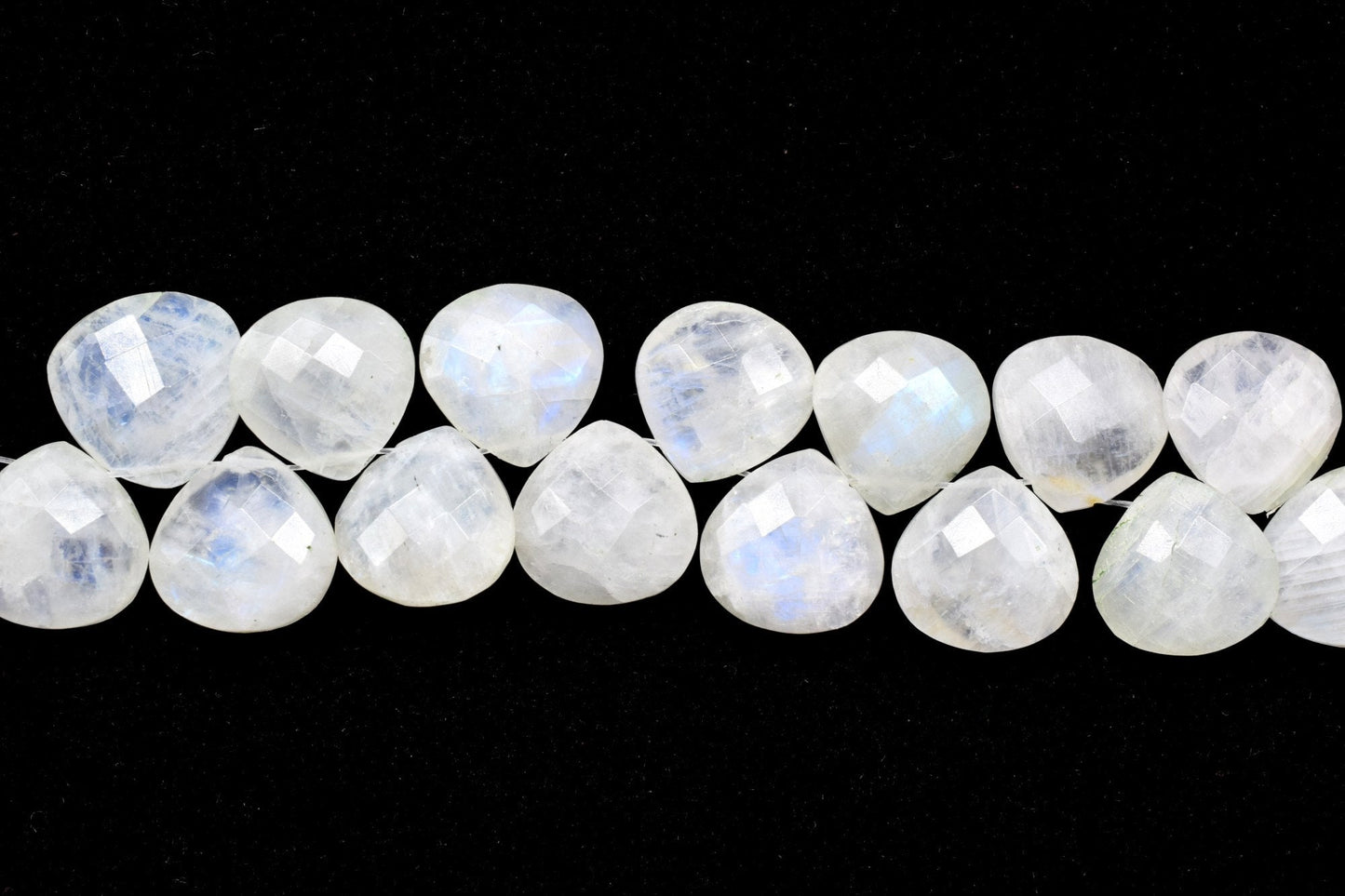 Moonstone 14mm Heart shape Briolettes,Moonstone briolettes for making jewelry,Moonstone Briolettes,Moonstone Heart briolettes strand,jewels