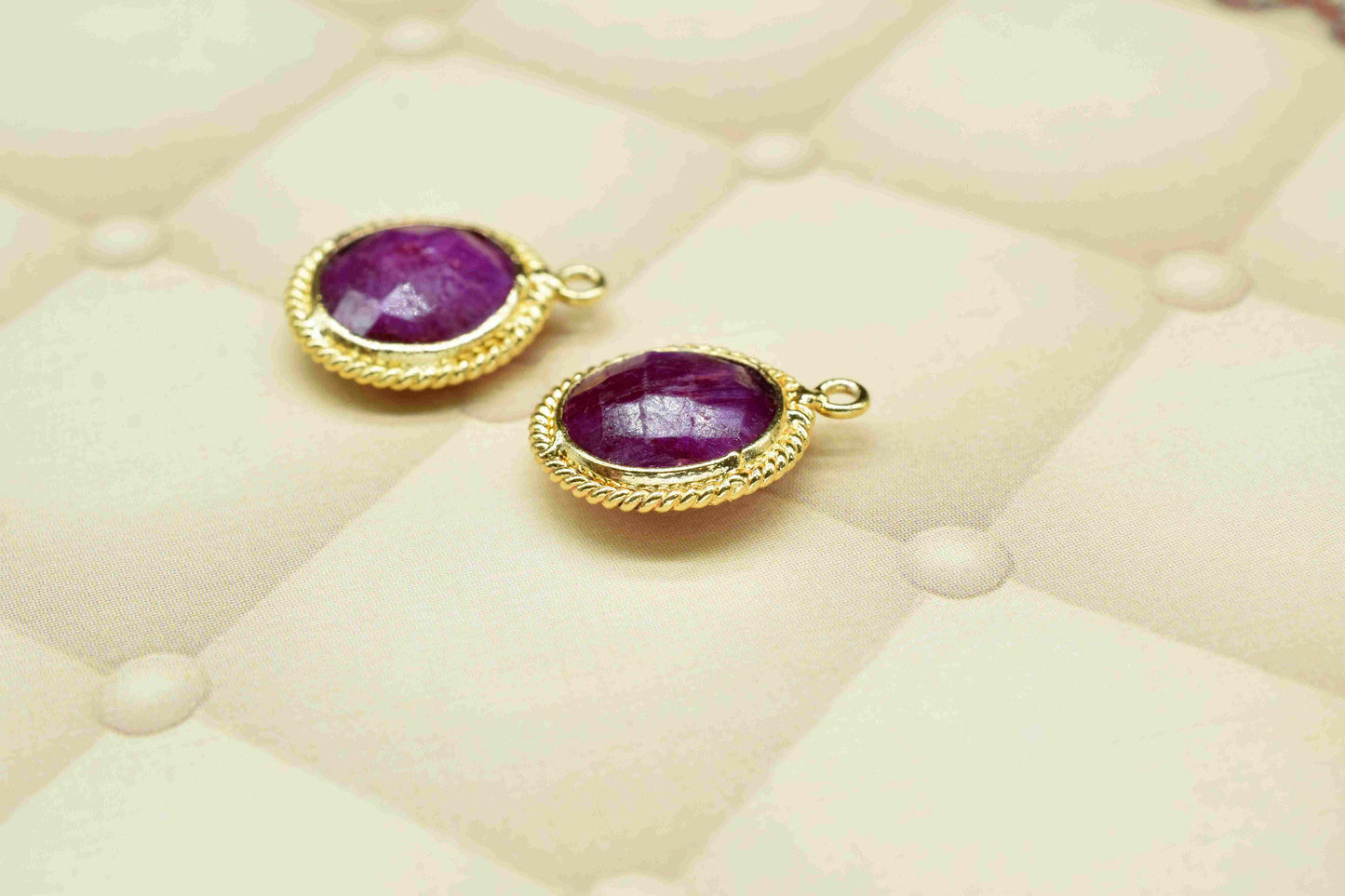 Ruby 10mm Round Shape Single Bail Connectors,Ruby Round Gold Plating Bezels,Ruby Single Loop connector,Ruby jewelry making charm,Ruby Charms