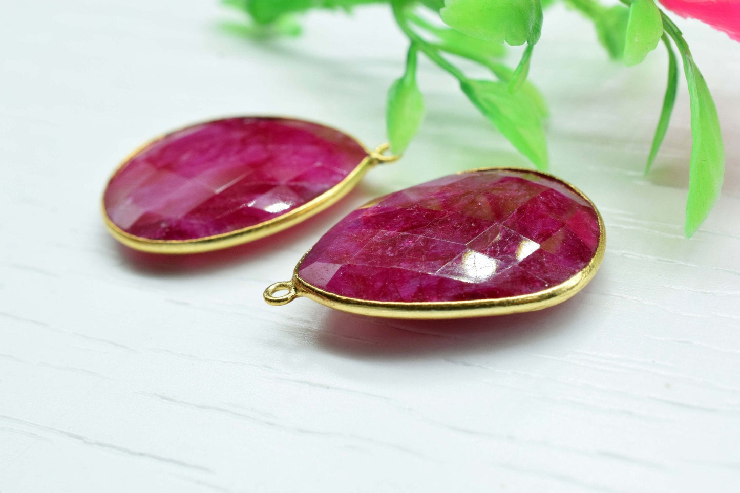 Ruby 20x26mm Pear Shape single Loop Charm,Dyed Ruby Faceted Pear Shape Connector,Bezel Pear Shape Connector,Ruby Single Flat Bail links,