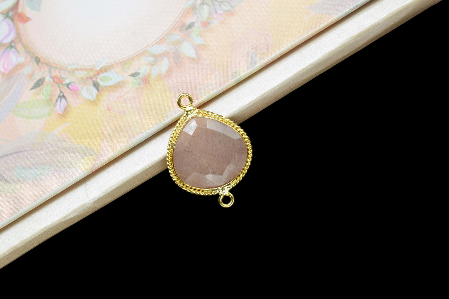 Peach Moonstone Charm Pendant,peach moonstone Double bail Jewelry making,Moonstone Faceted 14mm heart shape Pendant,Gemstone Bezels Charms