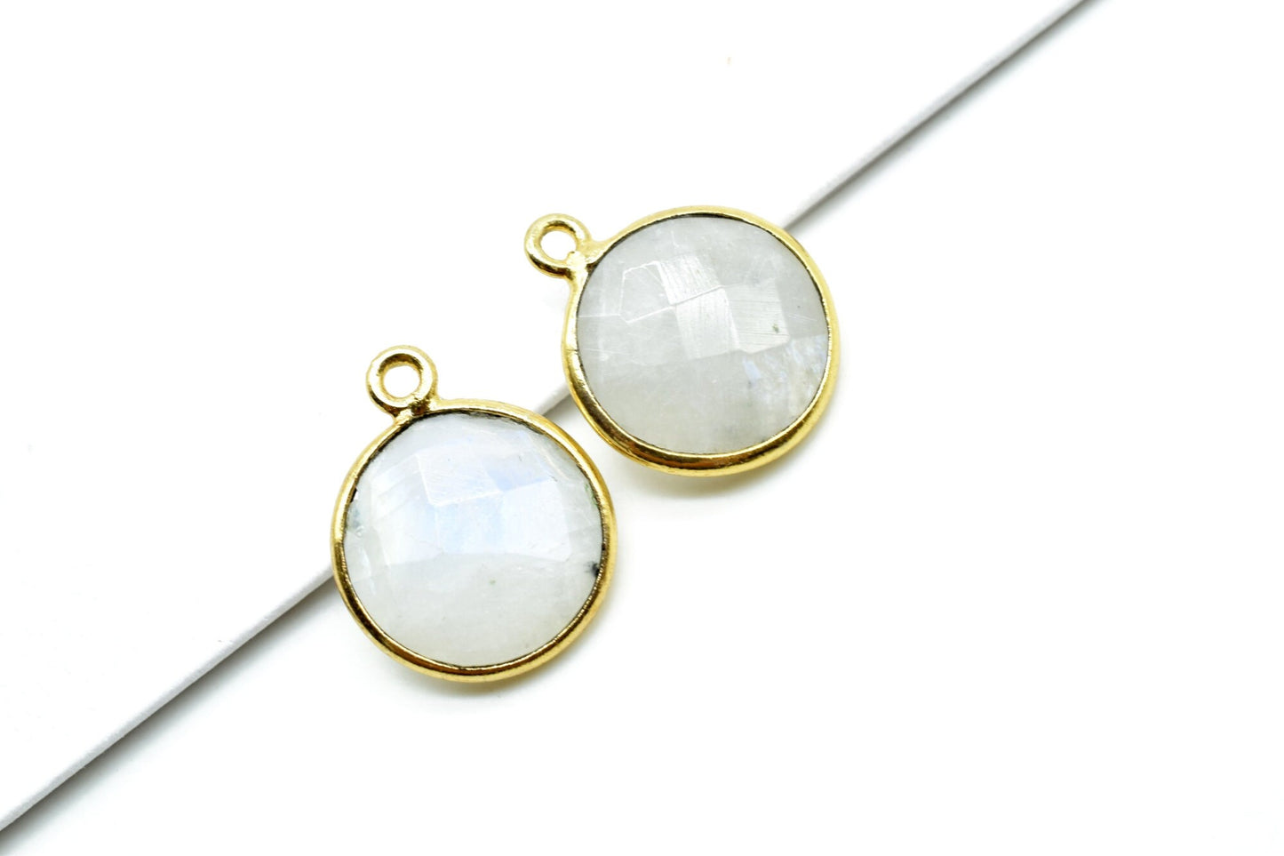 Moonstone 12mm Round charm,Moonstone Pendant,Round Gold Plated bezel,Moonstone Single Bail connectors,Moonstone Brass connectors,Moonstone