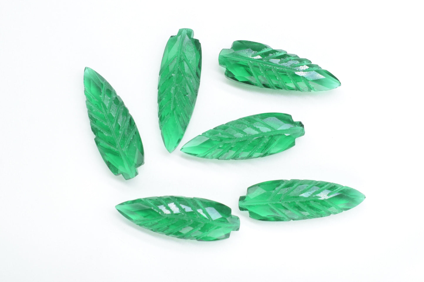 Green Emerald Quartz 10x30mm Pear Shape Faceted carved Briolettes,Emerald Carving Briolettes,Emerald Leaf Shape Carved Briolettes,Emerald