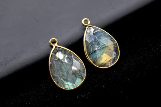 Labradorite 12x16mm Bezel charm,Labradorite fancy pendant,Labradorite Gold Plated bezel,jewelry making charms crafts,December Birthstone,