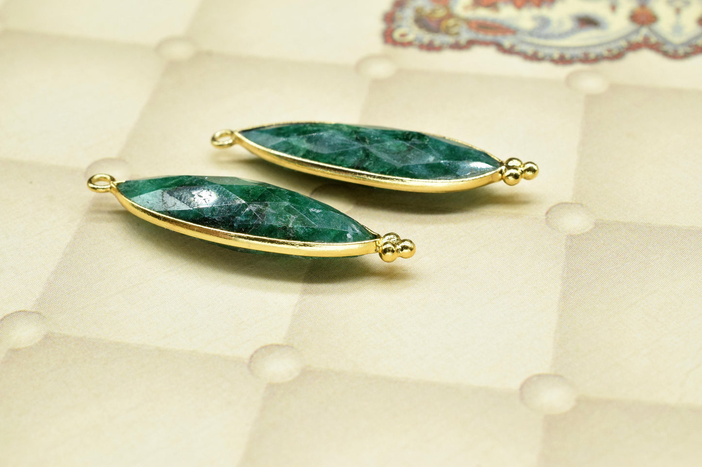 Natural Emerald 10x30mm Bezel charms,Station Bezel Link Jewelry Supplies,Emerald jewelry,marquise Shape Pendant,Emerald Gemstone Connectors