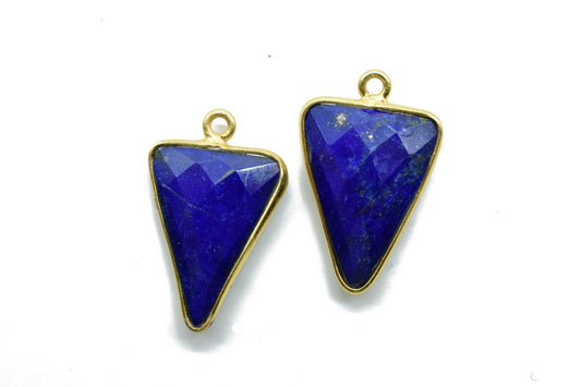 Lapis Lazuli 15x18mm Triangle shape single connector,Brass Gold Plated bezel,Lapis Pendant,Lapis Arrow shape pendant,Handmade gold charms