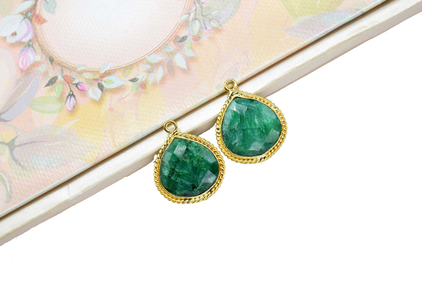 Emerald Gemstone 14mm Heart Shape Bezels Charms,Emerald Gemstone Bezel Pendant Jewelry,Emerald Single Bail Handmade Connectors Jewelry,Gift