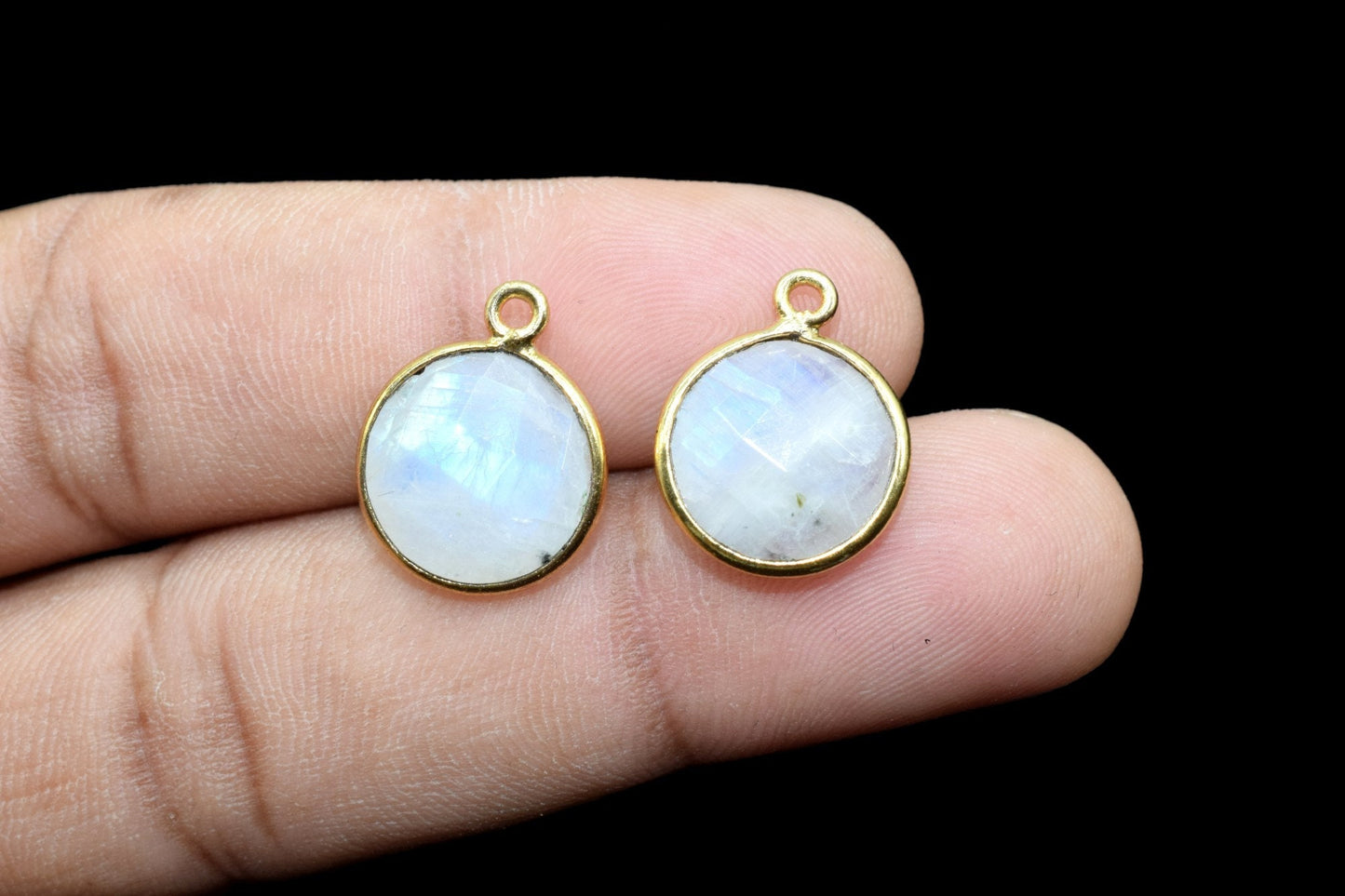 Moonstone 12mm Round charm,Moonstone Pendant,Round Gold Plated bezel,Moonstone Single Bail connectors,Moonstone Brass connectors,Moonstone