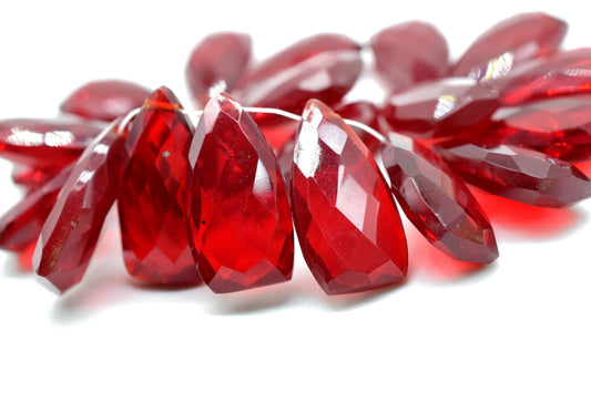 Natural Garnet Briolettes,10x18mm Trillion Faceted Beads,Garnet pyramid shape beads,Garnet Trillion Shape Briolettes,Garnet faceted beads