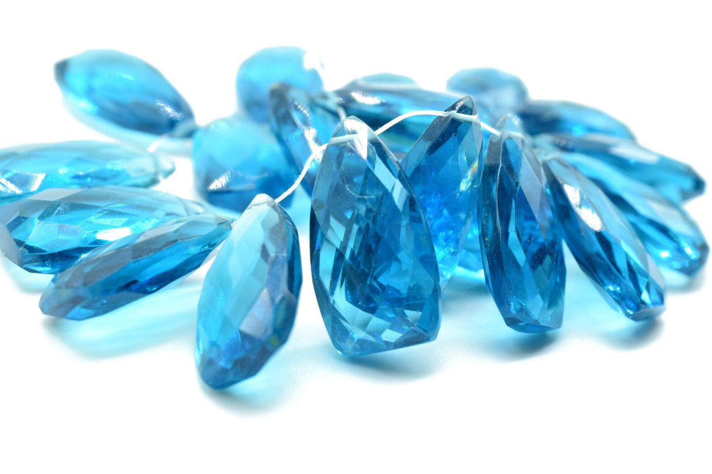 Sky Topaz Briolettes,8x16mm Trillion Faceted Beads,Sky Topaz pyramid shape beads,Topaz Trillion Shape Briolettes,Topaz jewelry Beads