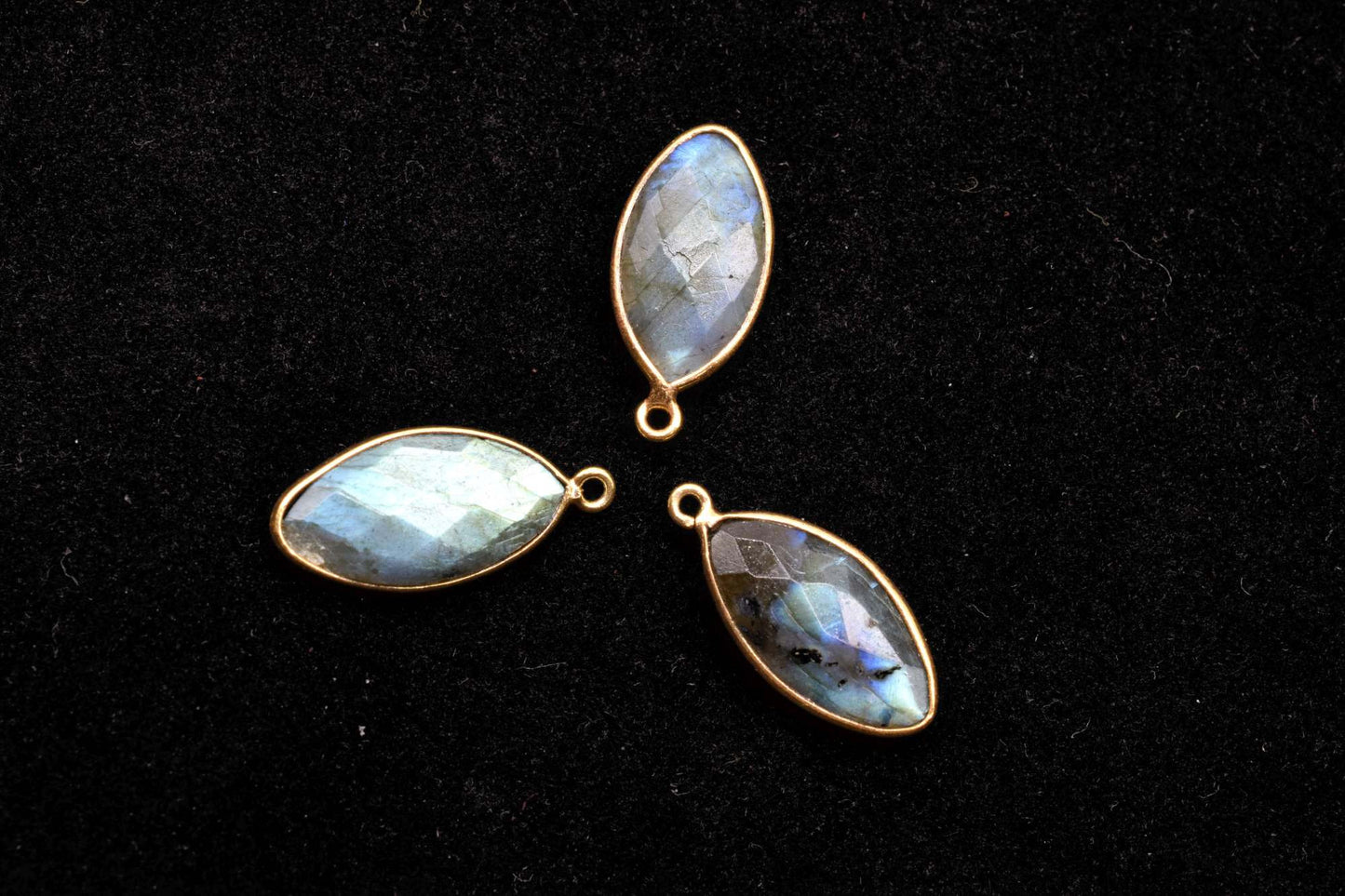 Labradorite 10x20mm Marquise shape charm,Brass Gold Plated bezel,Natural Labradorite Pendants,Labradorite handmade charms,Labradorite charms