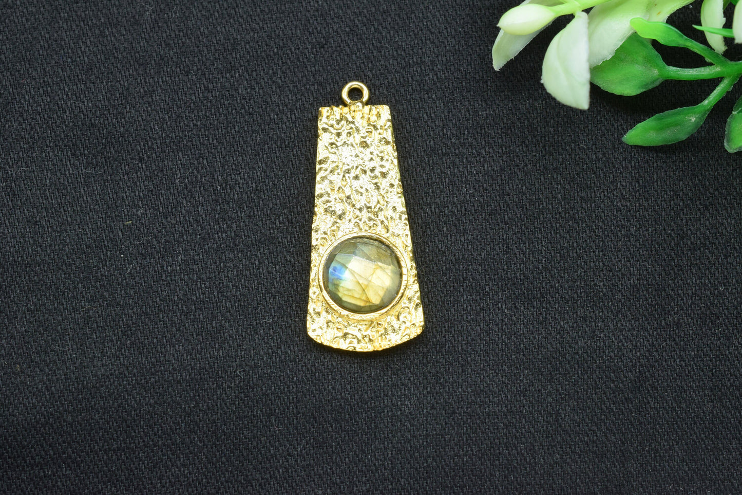 Labradorite Pendant , Labradorite Gemstone Handmade Pendant , Single Bail Charms , Gold Plated Connectors , Gemstone Connector Charm