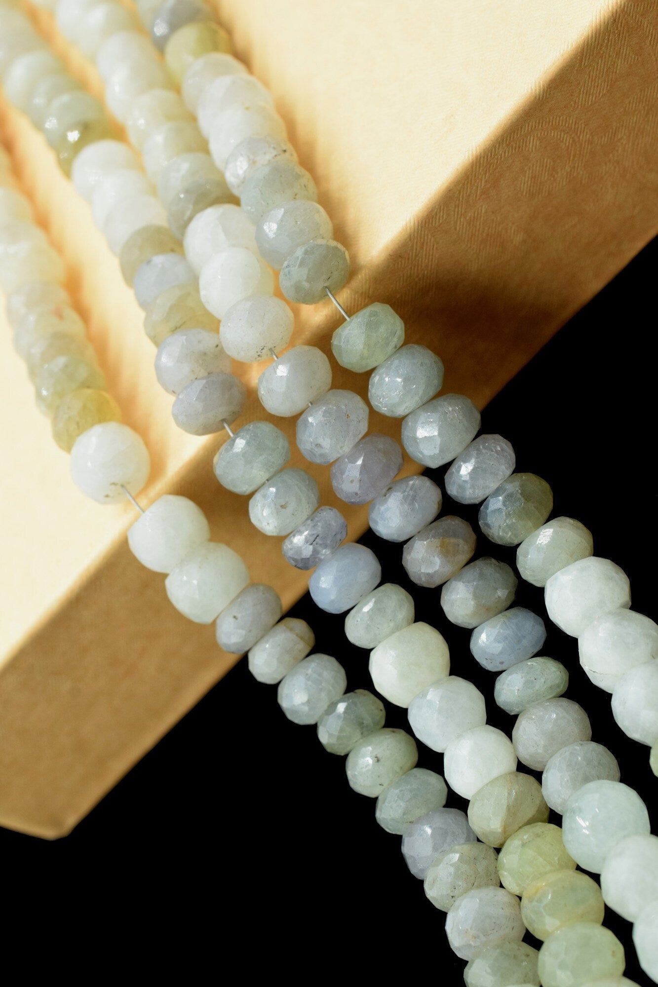 Natural White corundum  Faceted Rondelle Beads,White corundum Faceted Rondelle Gemstone Bead,7-7.5 mm Rondelle Beads, 8 Inch Strand Rondelle