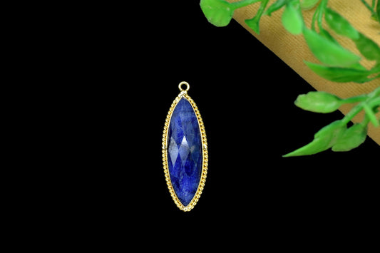 Blue Sapphire Gemstone 10x30mm Marquise shape charm,Sapphire Faceted Briolette Connector,Sapphire Gold Plating bezel,Sapphire Bezel Pendants