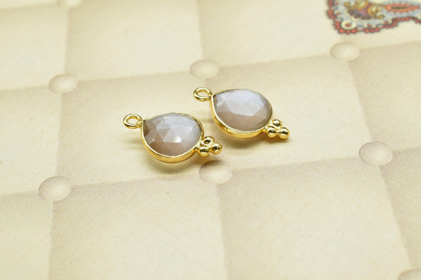 Grey Moonstone Faceted 10mm Heart Shape Charms,Moonstone Gold Plated bezel jewelry making,Grey Moonstone Gold Plating bezels Jewelry,Gift