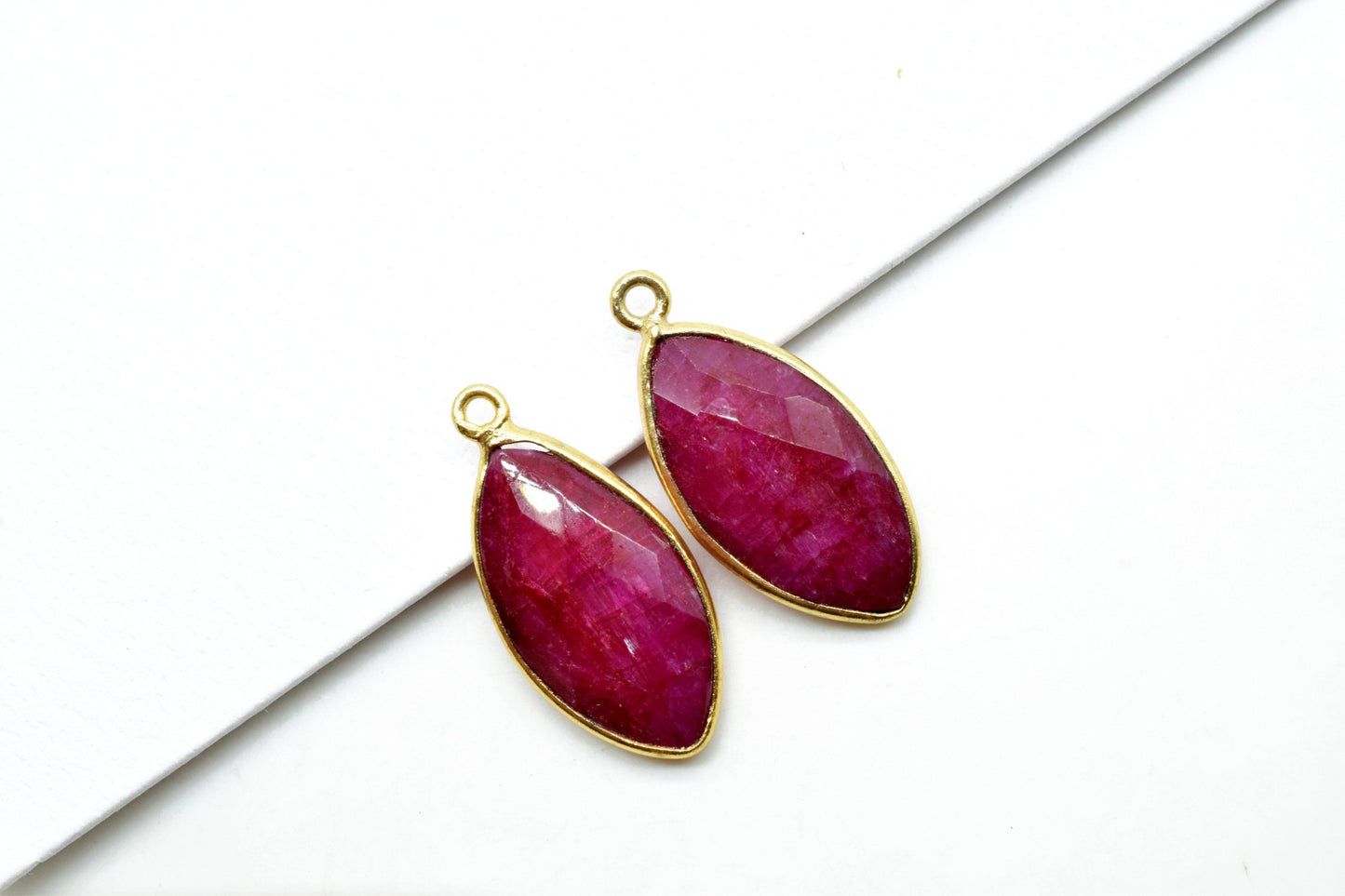 Ruby 10x20mm Marquise shape charm,Ruby Brass Gold Plated bezel,Ruby Faceted Briolette Connector,Ruby Bezel Pendant,Earring making charms