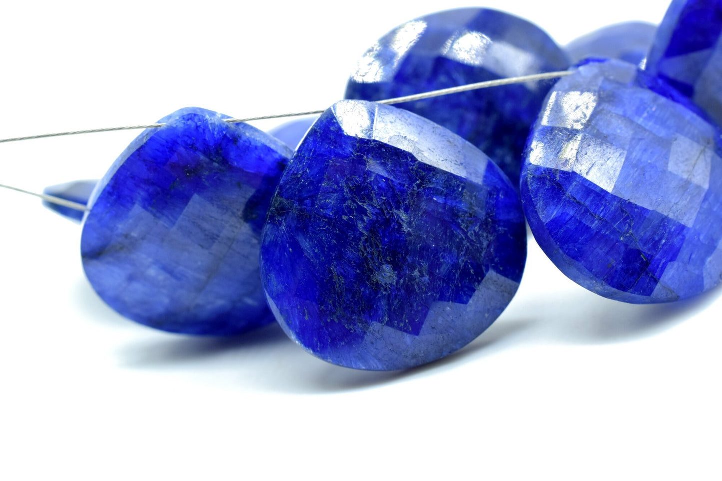 Blue Sapphire Heart Shape 20mm Briolettes,Sapphire drilled Briolette,Super Finest Quality briolette,Natural Sapphire briolette,Sapphire bead