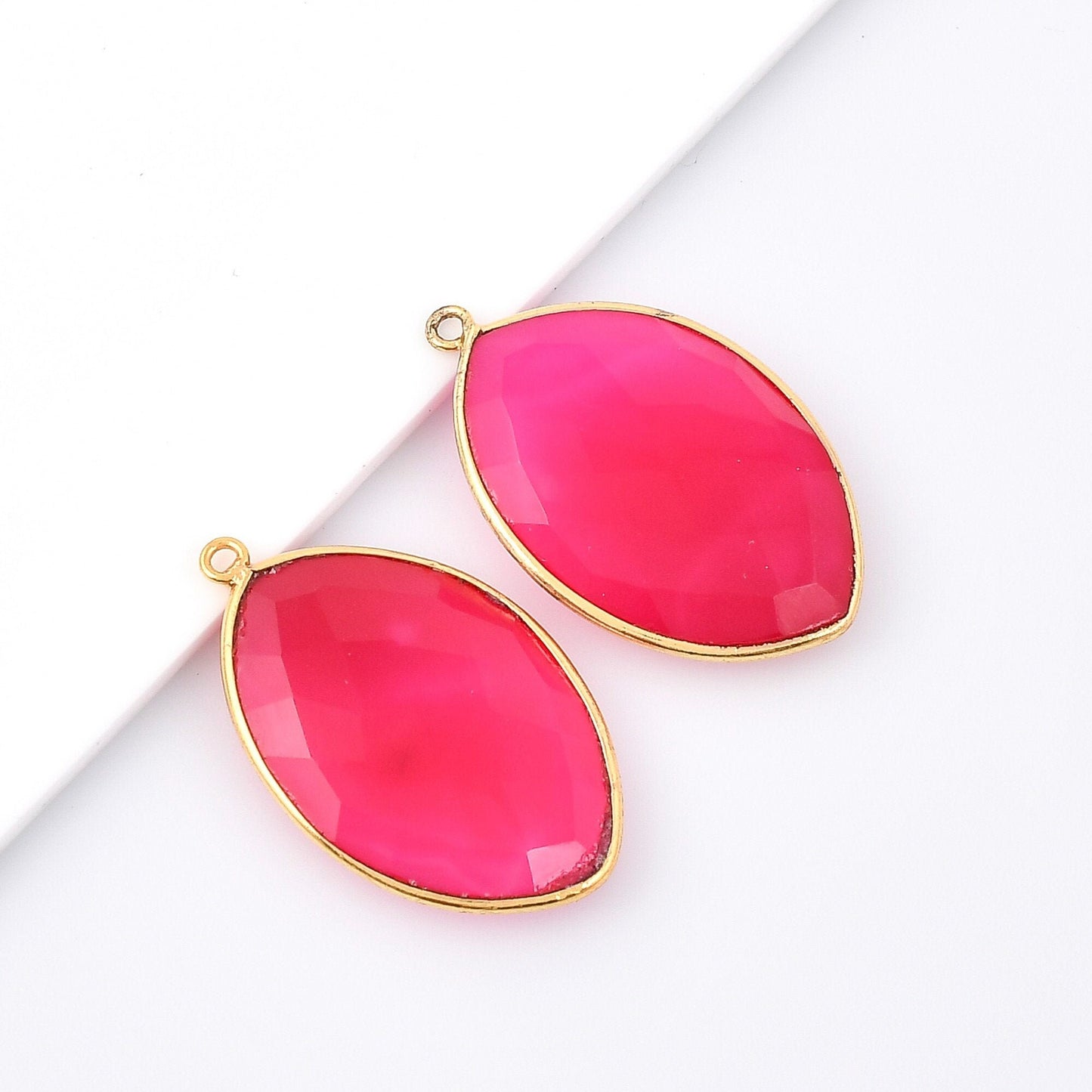 Pink chalcedony 20x30mm Marquise shape pendant,Chalcedony charms, Gold Plated bezel,chalcedony Bezel,Gold Vermeil Bezel, Gold-Filled bezel