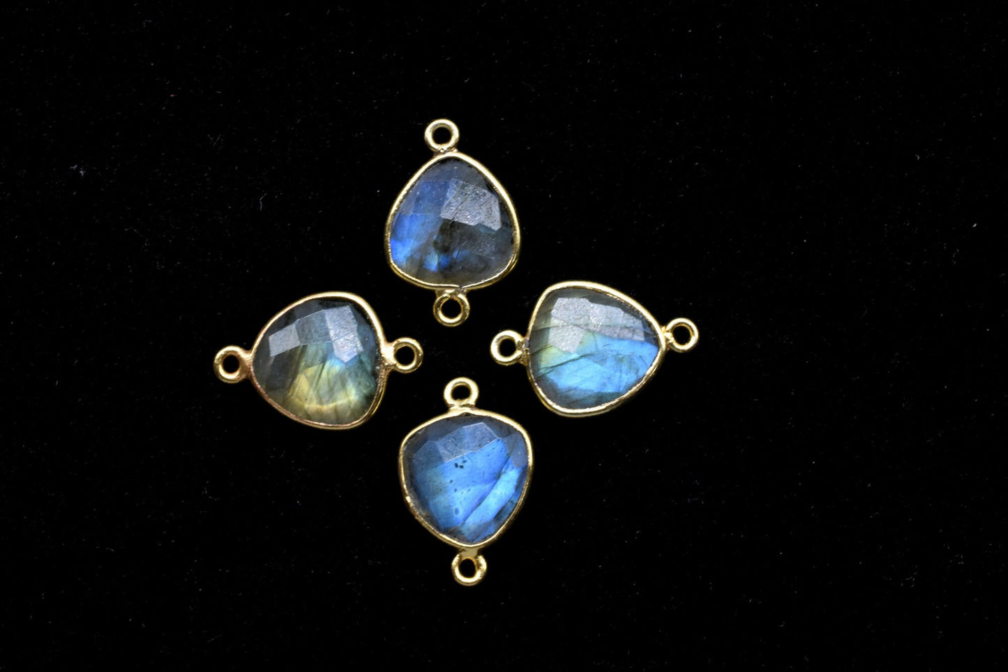 Labradorite 15mm Trillion double bail connectors,Pendant,Faceted Labradorite,Gemstone Charm,Gemstone Pendant,Labradorite Charms connector