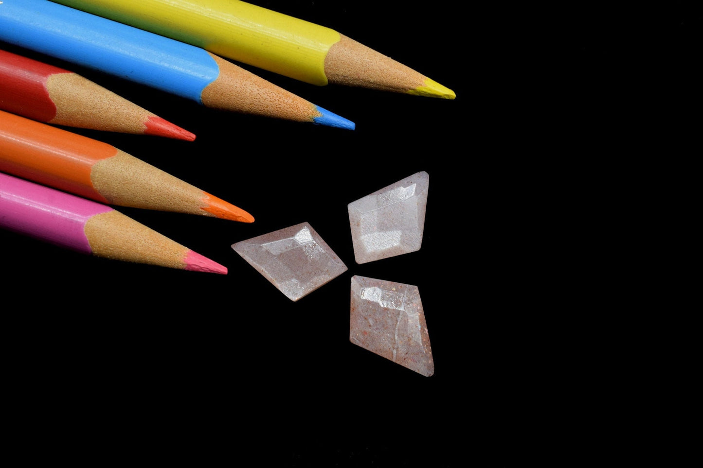 Peach Moonstone 10x14mm diamond shape briolettes,Faceted Briolette,polished,Handmade Gemstone, jewellery making,wire wrapping,gemstone beads