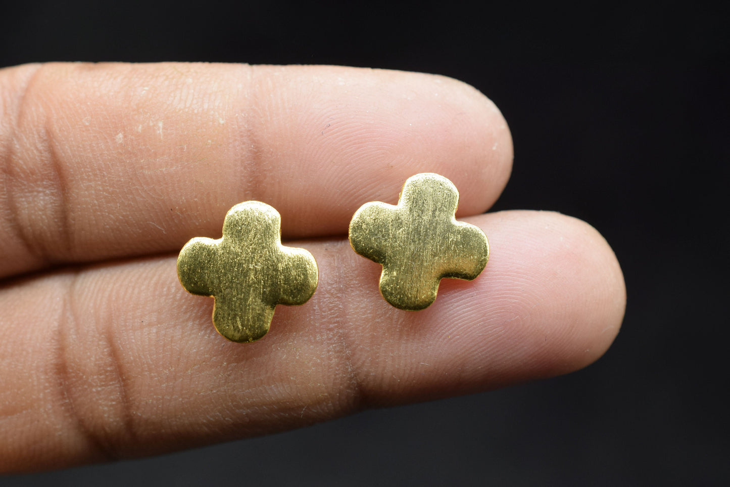 13mm Clover Shape Earring charms,Gold Plated Brass Jewellery,Earring Post connector,Brass Earring parts,Earring connector,Clover Shape Studs