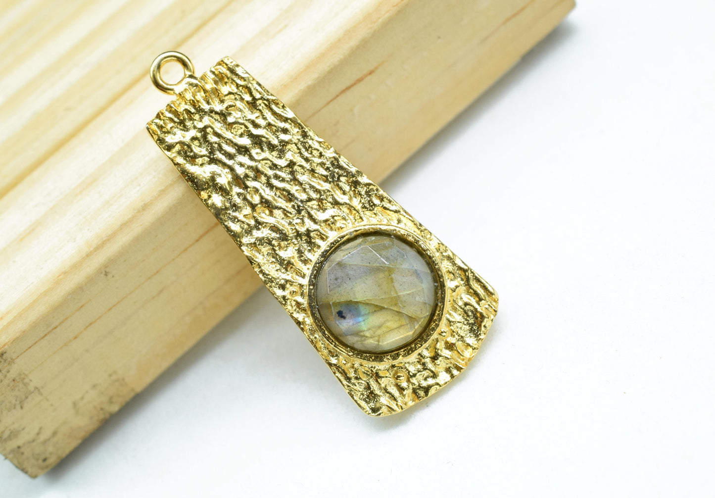 Labradorite Pendant , Labradorite Gemstone Handmade Pendant , Single Bail Charms , Gold Plated Connectors , Gemstone Connector Charm