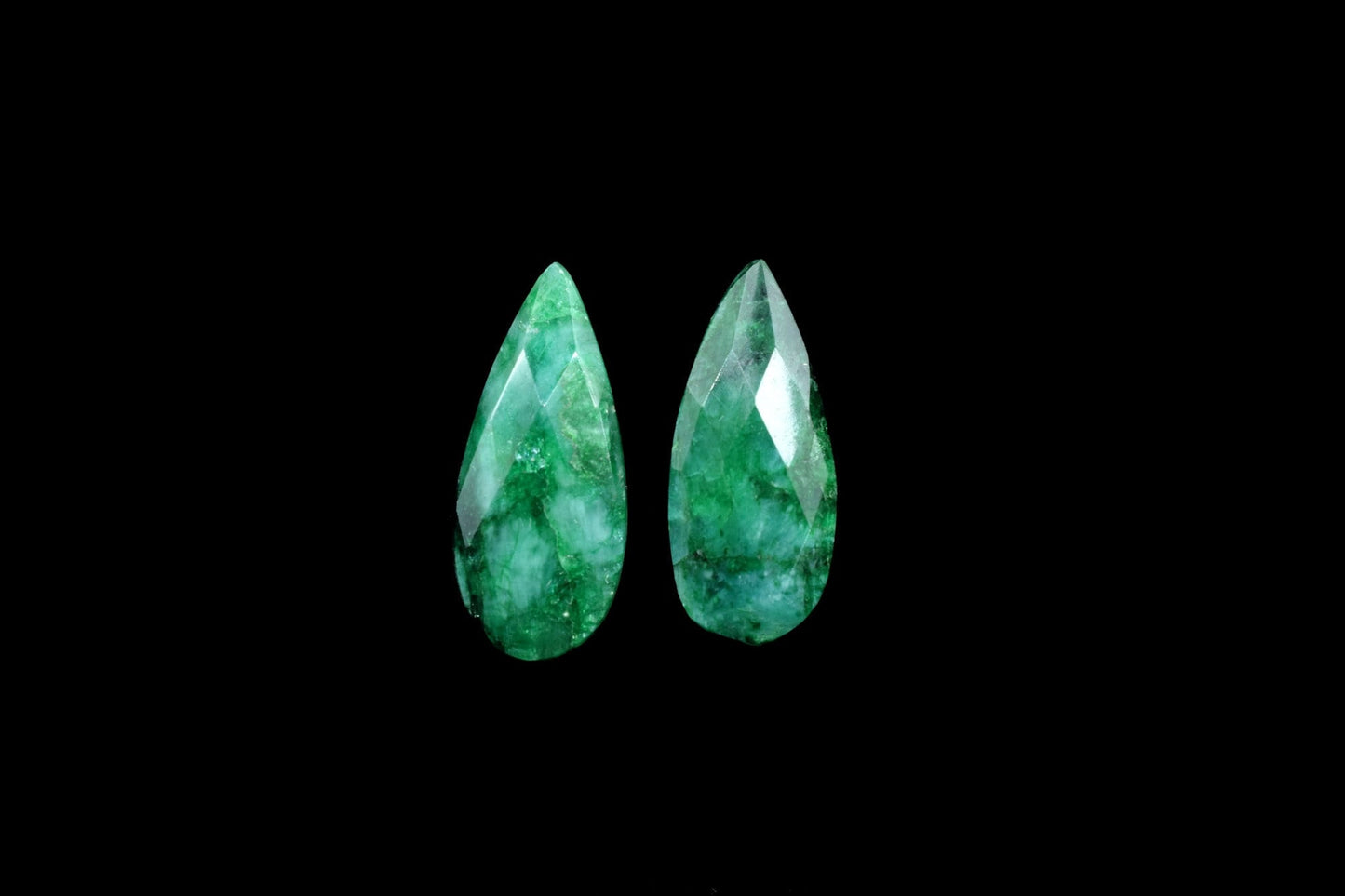 Natural Emerald Faceted Pear Shape Briolettes,8x20mm Teardrop Beads,Emerald beads,AAA Quality,Jewelry Beads,Emerald Teardrop Beads