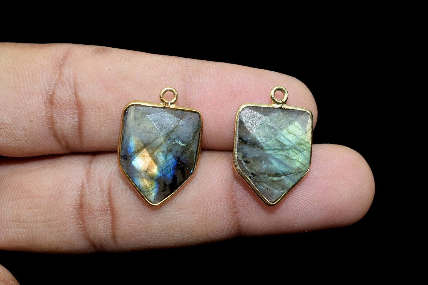Labradorite 13x17mm Bezel charm,Labradorite fancy pendant,Labradorite Gold Plated bezel,jewelry making charms crafts,December Birthstone,